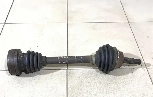Volkswagen Polo II 86C 2F Front driveshaft