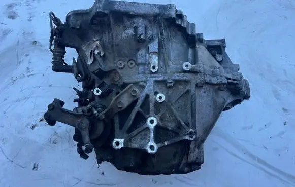 Toyota Avensis T250 Manual 5 speed gearbox 251502K