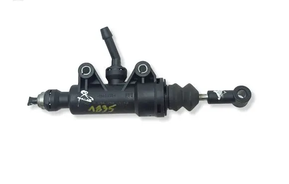 Mercedes-Benz C W204 Clutch master cylinder A2042900112