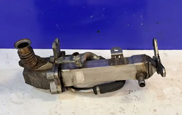 Volvo V70 EGR valve cooler 30637142