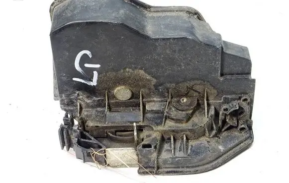 BMW 5 E60 E61 Front door lock