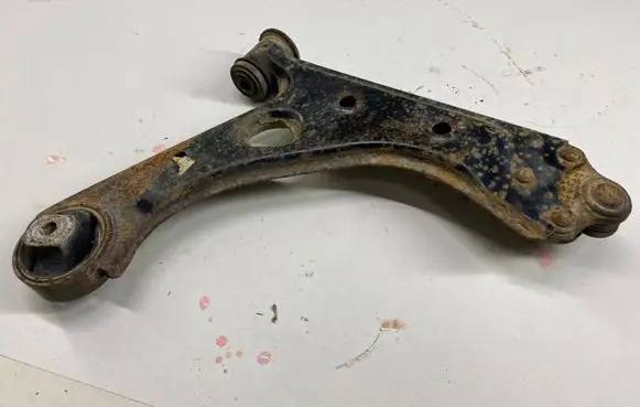 Fiat Grande Punto Front lower control arm/wishbone C56016908