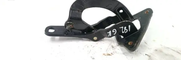 Volvo XC70 Tailgate/trunk/boot hinge 8643157