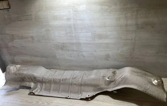 BMW 1 F70 Exhaust heat shield 8498380