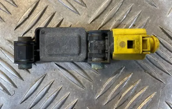 Audi A4 S4 B6 8E 8H Airbag deployment crash/impact sensor 8E0959651 0231309CQV12