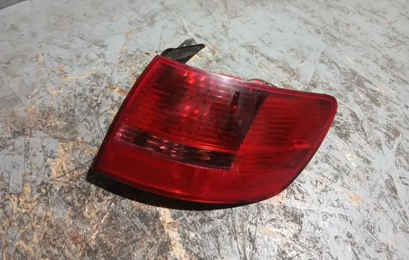 Audi A6 S6 C6 4F Rear/tail lights 4F9945096 89036913 89039540