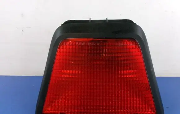 Dacia Logan I Boot/trunk interior light 8200211037