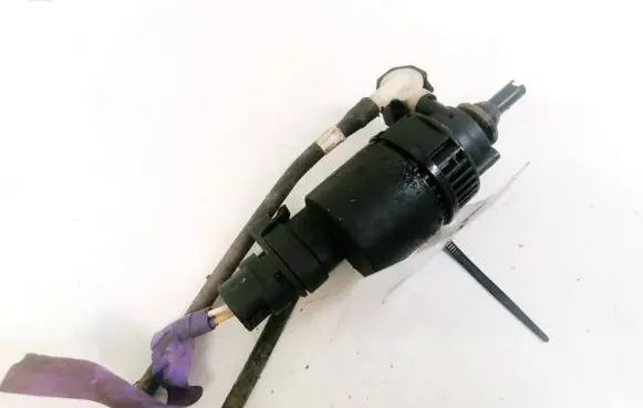 Renault Espace III Windscreen/windshield washer pump