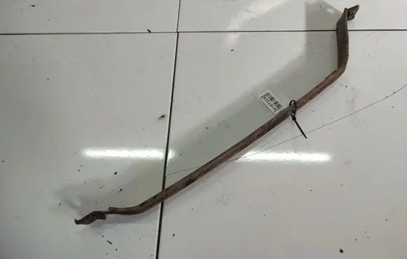 Honda CR-V Fuel tank mounting bracket 