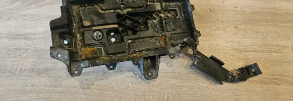 Chrysler Pacifica Battery tray 68271681AD
