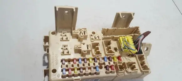 Toyota Avensis T250 Fuse box set 82641CA020F 82641-CA020-F