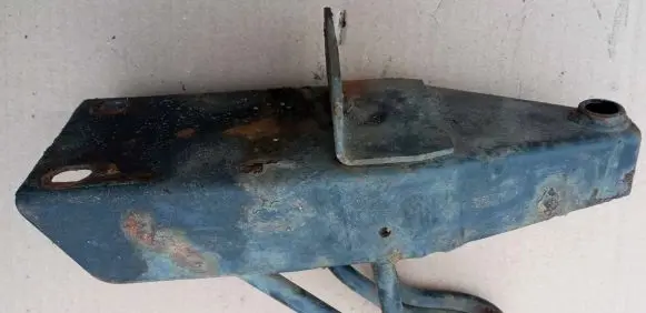 Jaguar XJ X40 Front bumper mounting bracket