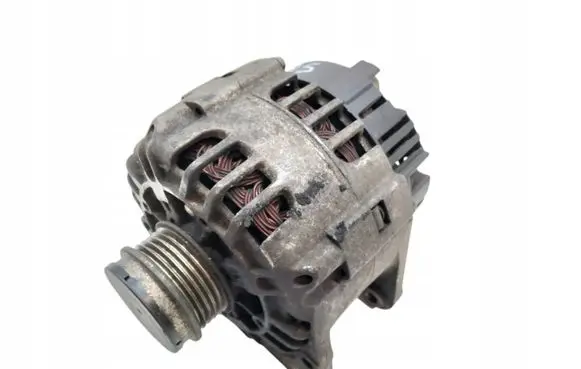 Volkswagen PASSAT B5.5 Generator/alternator 028903031A