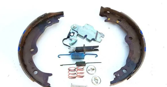 Lexus GS 250 350 300H 450H Handbrake/parking brake pads 4653030040