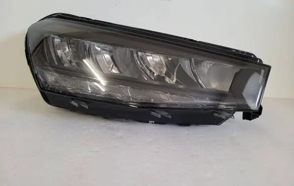 Skoda Fabia Mk4 (6VA) Headlight/headlamp 6VB941016