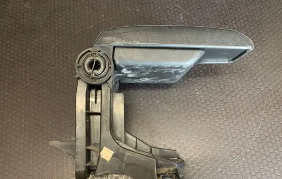 BMW 3 E46 Armrest 51168213678