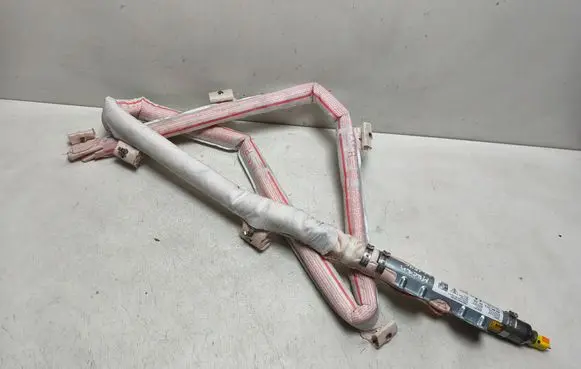 Porsche Macan (95B) Front seatbelt 95B880742A