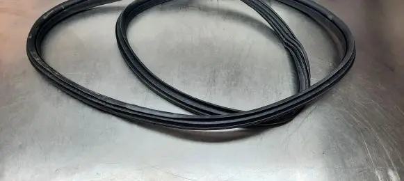 Citroen C4 II Rubber seal rear door 