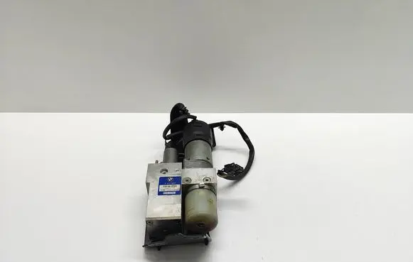 BMW 5 E60 E61 Tailgate hydraulic pump motor 7111867 046414 HB70401002