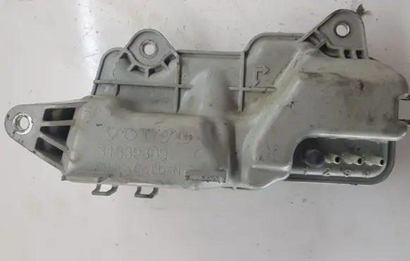 Volvo S90, V90 Vacuum air tank 31339809