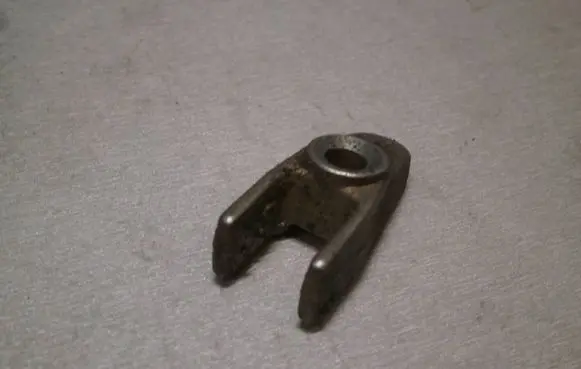 Mercedes-Benz ML W163 Fuel Injector clamp holder