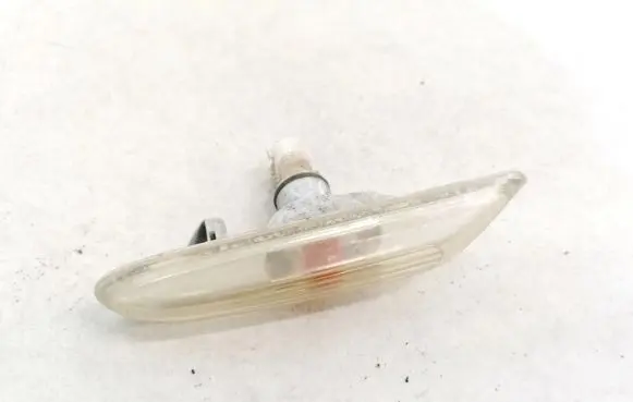BMW 3 E46 Front fender indicator light 69113715 71657421