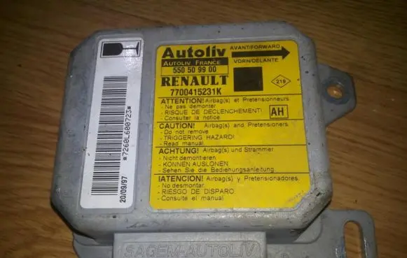 Renault Scenic I Airbag control unit/module 550509900 7700415231k
