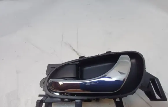 Nissan X-Trail T32 Rear door interior handle
