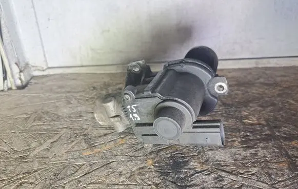 Volkswagen Transporter - Caravelle T5 EGR valve 70036505 7356087747 735608774761