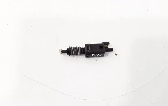 Volkswagen PASSAT B5 Brake pedal sensor switch B11907343B
