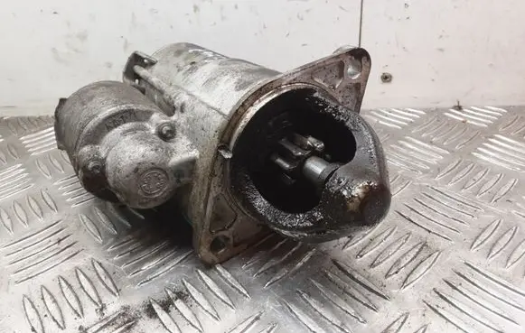 Opel Zafira B Starter motor FGP55556092 5L298000048