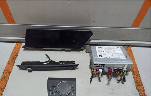 BMW 2 F44 Radio/CD/DVD/GPS head unit 5A84B73 5A5EE13 5A47C50