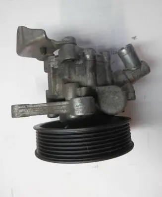 Mercedes-Benz CLK A209 C209 Power steering pump A0044668201