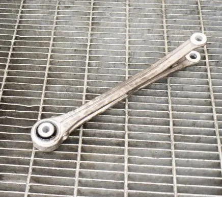 Maserati Ghibli Rear upper control arm/wishbone 69573