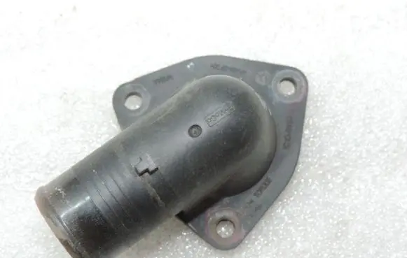 Ford Ranger Thermostat/thermostat housing BB3Q8A586AB