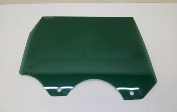 Volkswagen Touareg I Rear door window glass 43R000023
