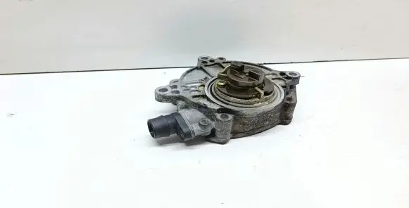 BMW 1 E82 E88 Vacuum pump 0313327116 0313337124