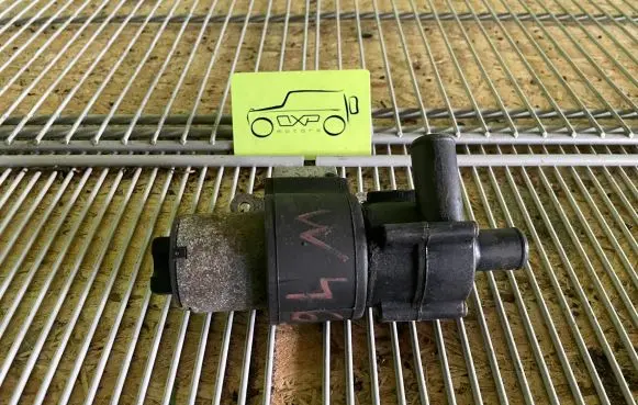 Mercedes-Benz G W461 W463 1st Gen Electric auxiliary coolant/water pump A2108300114 2108300114