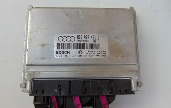 Audi A4 S4 B5 8D Engine control unit/module 8D0907401G