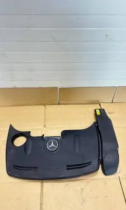 Mercedes-Benz E W212 Engine cover (trim) A2760100367