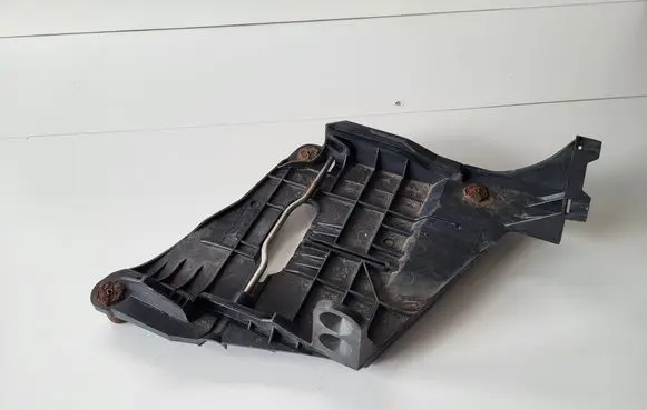 Porsche Boxster 987 Headlight/headlamp mounting bracket