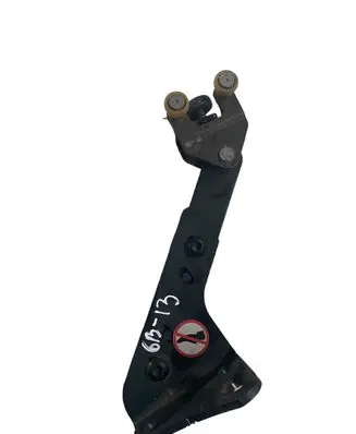 Opel Vivaro Sliding door lower roller guide/hinge 98080758