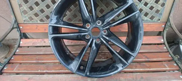 Nissan Qashqai R19 alloy rim 