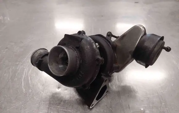Mercedes-Benz Vito Viano W639 Turbo A6110961399