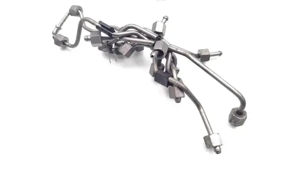 Fuel injector supply line/pipe