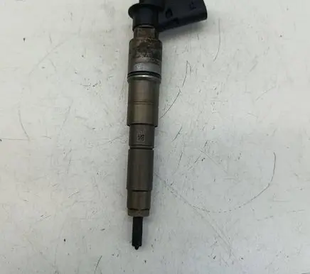 BMW X5 E70 Fuel injector 7808089
