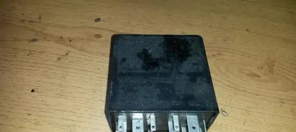 Audi A4 S4 B5 8D Other relay 4b0919471 5kg00656804