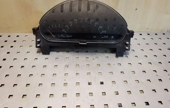 Mercedes-Benz A W168 Speedometer (instrument cluster) 1685404011