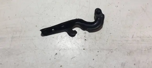 Engine bonnet/hood hinges