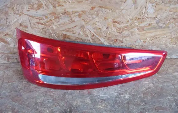 Audi Q3 8U Rear/tail lights 8U0945093